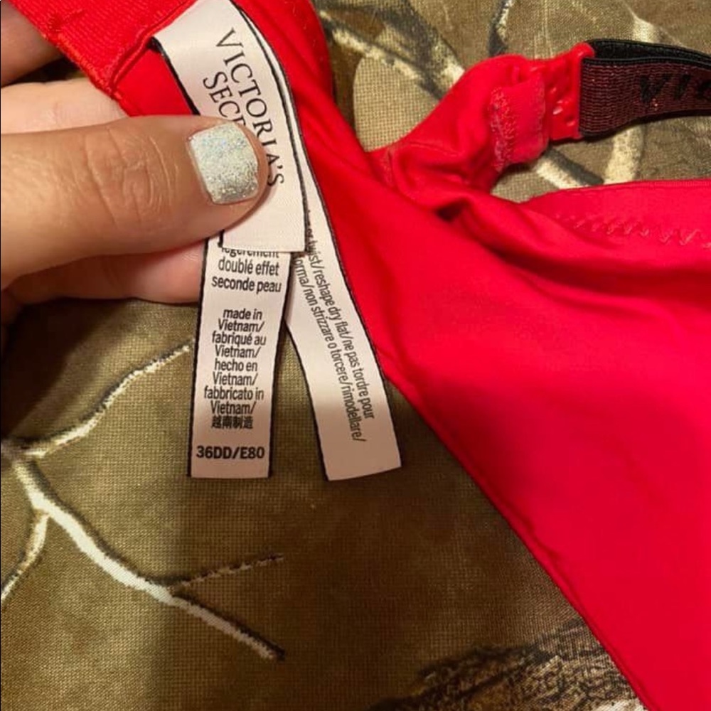 Red new VS bra